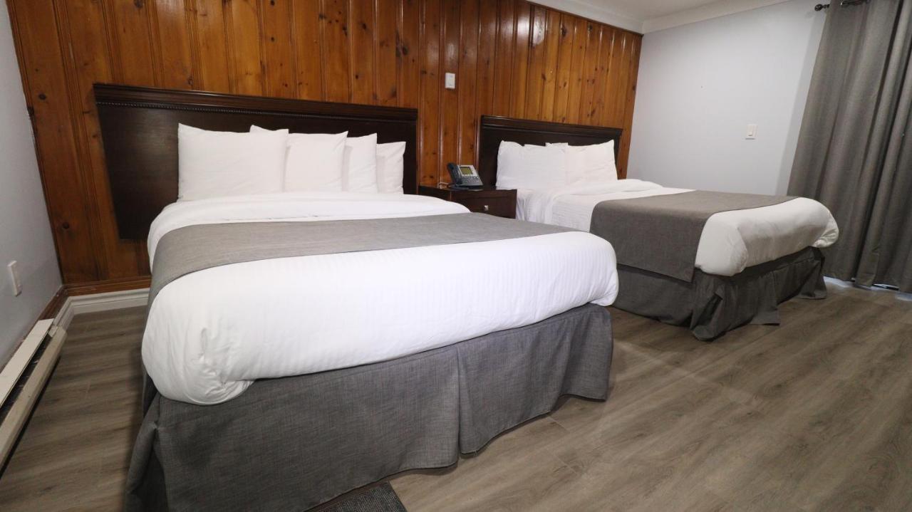 Algonquin Lakeside Inn Dwight Екстериор снимка